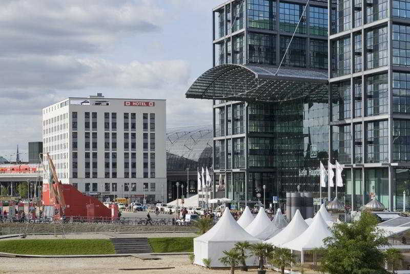Meininger Hotel Berlin Hauptbahnhof Exterior photo